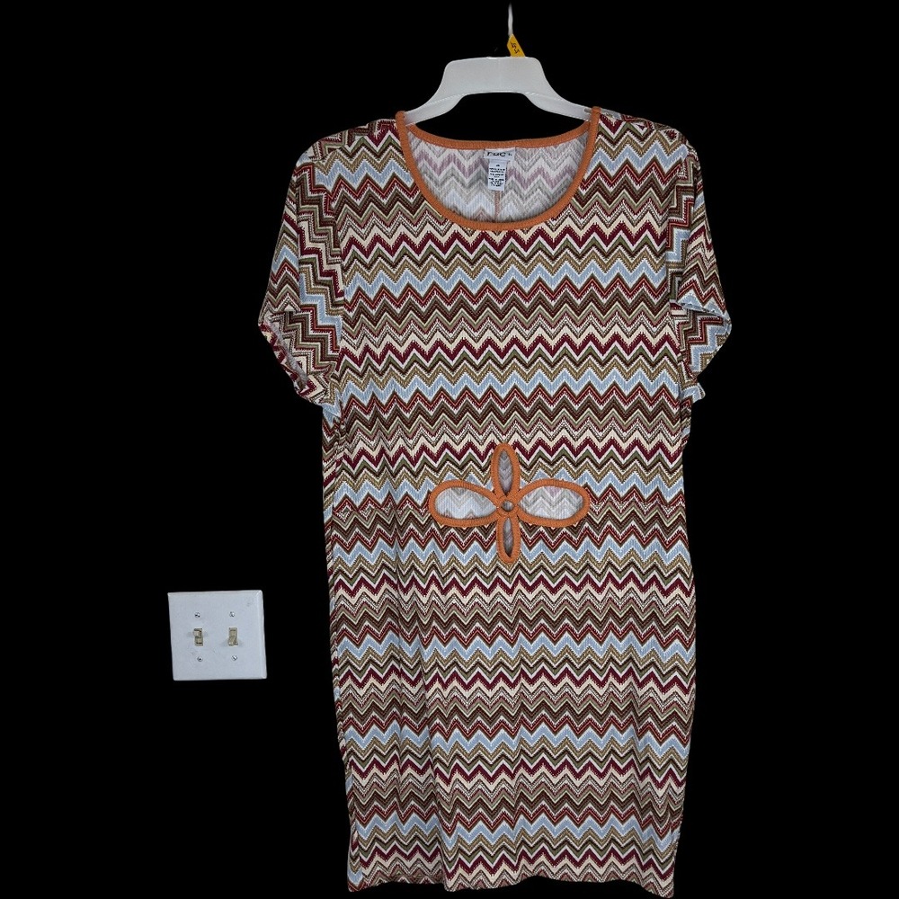 Rue+ Plus Size 4X Chevron Zig Zag Short Sleeve Cutout Dress JD12864X NEW Summer‎